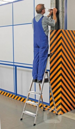 Alumīnija kāpnes SAFETY (4 pakāpieni) 126320
