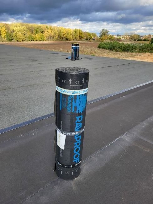Bitumena jumta segums, RavaProof DIAMOND PREMIUM SBS, 5,2 mm (-25C) Dark grey, virsklājs